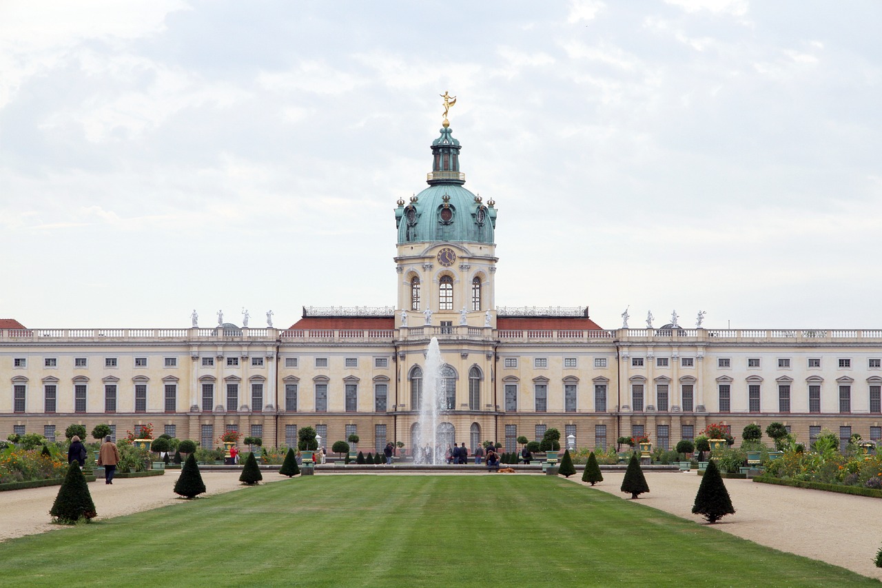 charlottenburg-2582906_1280